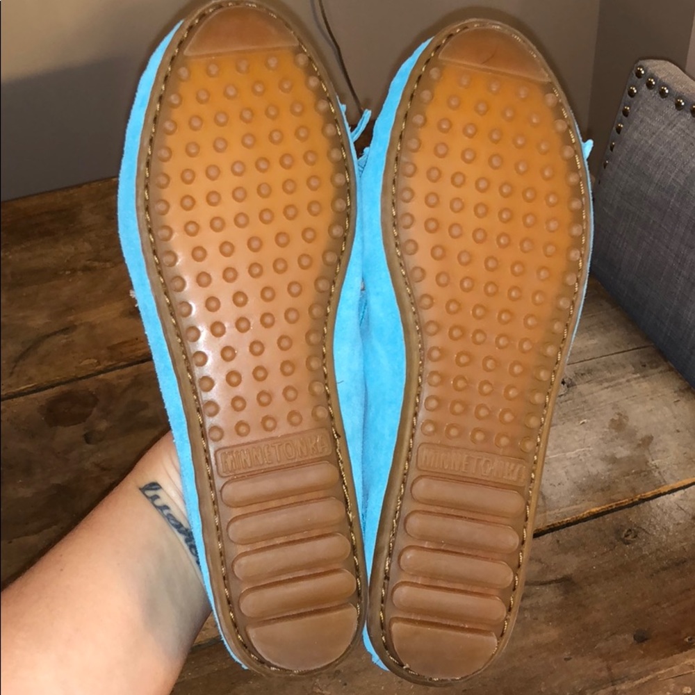❤️ NEW W/O TAGS ❤️ Minnetonka Suede Moccasins - Picture 5 of 5